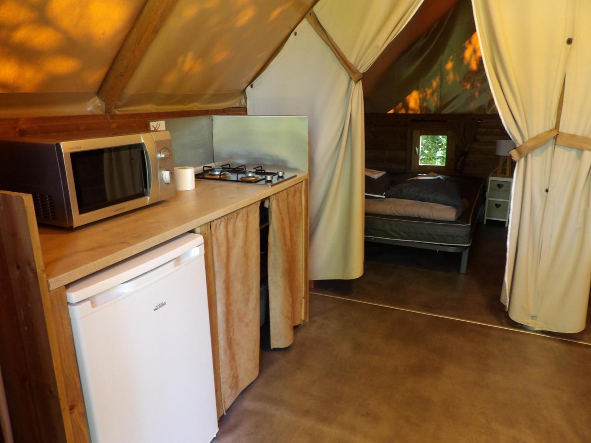Camping Smile & Braudieres Mézières-sous-Lavardin Εξωτερικό φωτογραφία