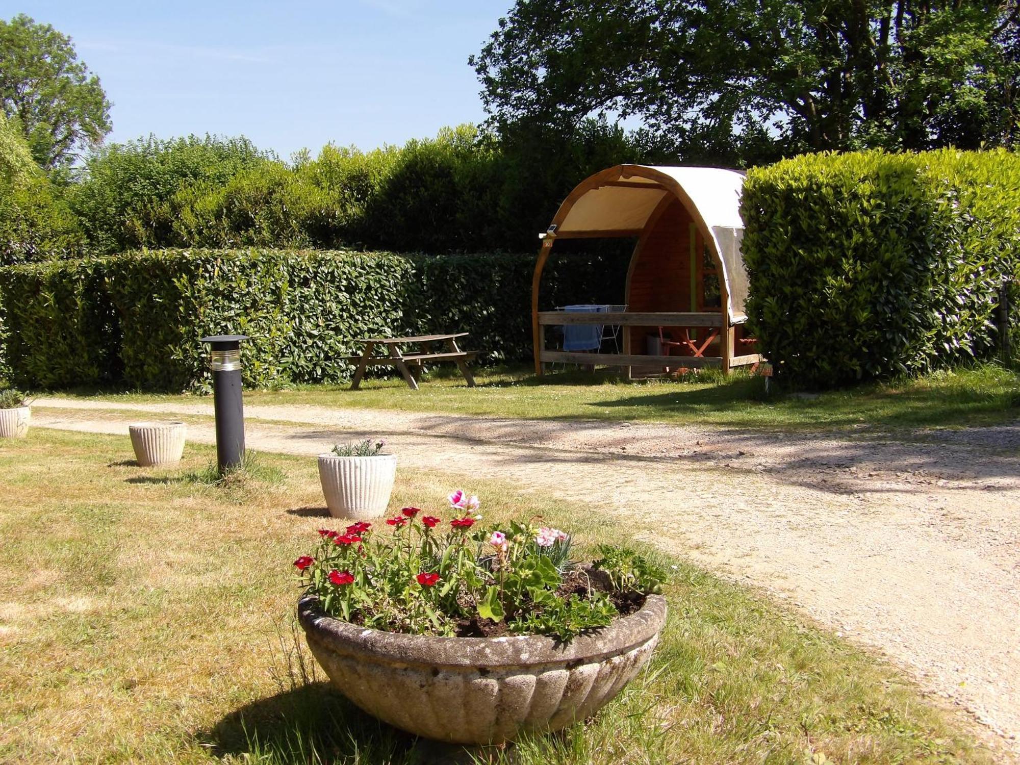 Camping Smile & Braudieres Mézières-sous-Lavardin Εξωτερικό φωτογραφία